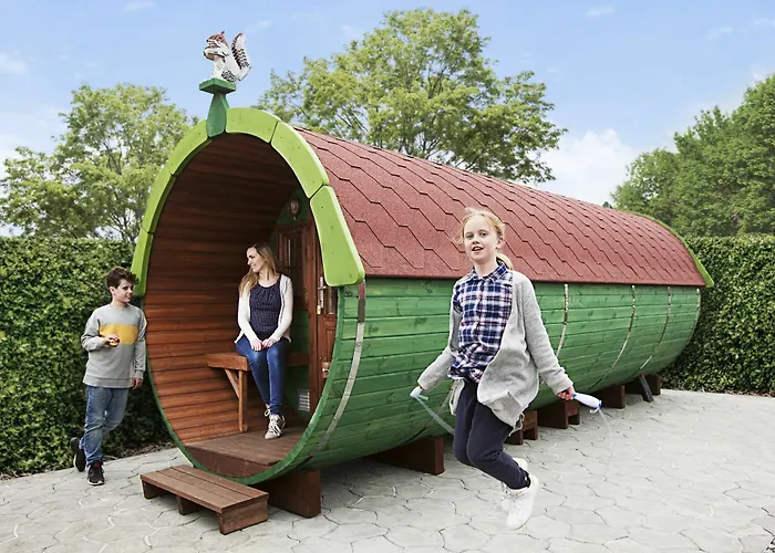 Legoland Village Family